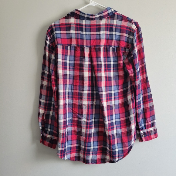 American Eagle Plaid Front Tie Button Down - Picture 2 of 3